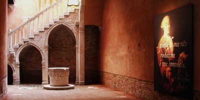Casa Carlo Goldoni, Ingresso