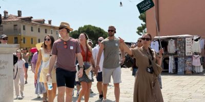 visita-guidata-murano-e-burano-tour-in-barca-visita-fabbrica-di-vetro
