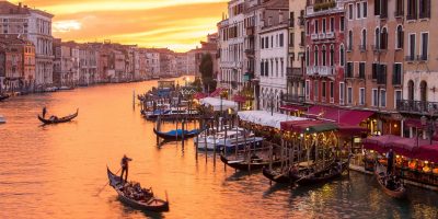 Scopri_i_migliori_luoghi_per_vedere_il_tramonto_a_Venezia_nel_2025-copyright-credit-canva[1]